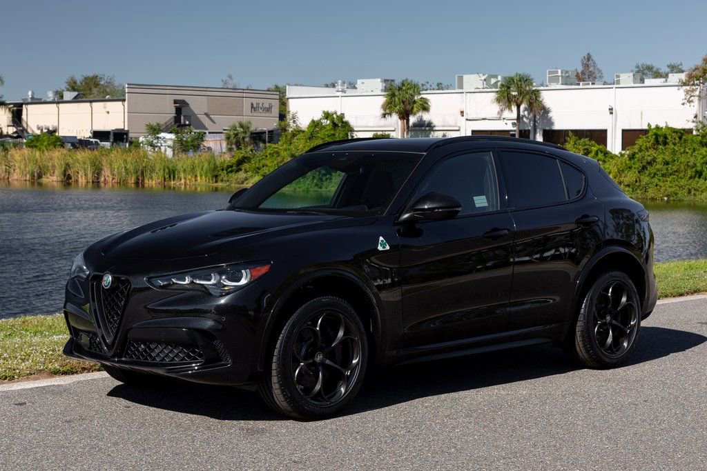 New 2024 Alfa Romeo Stelvio Quadrifoglio w/ Active Assist Plus Package AWD/4WD image 7