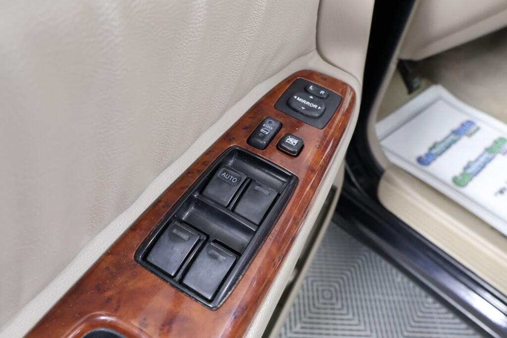 Used 2005 Toyota Camry XLE image 34