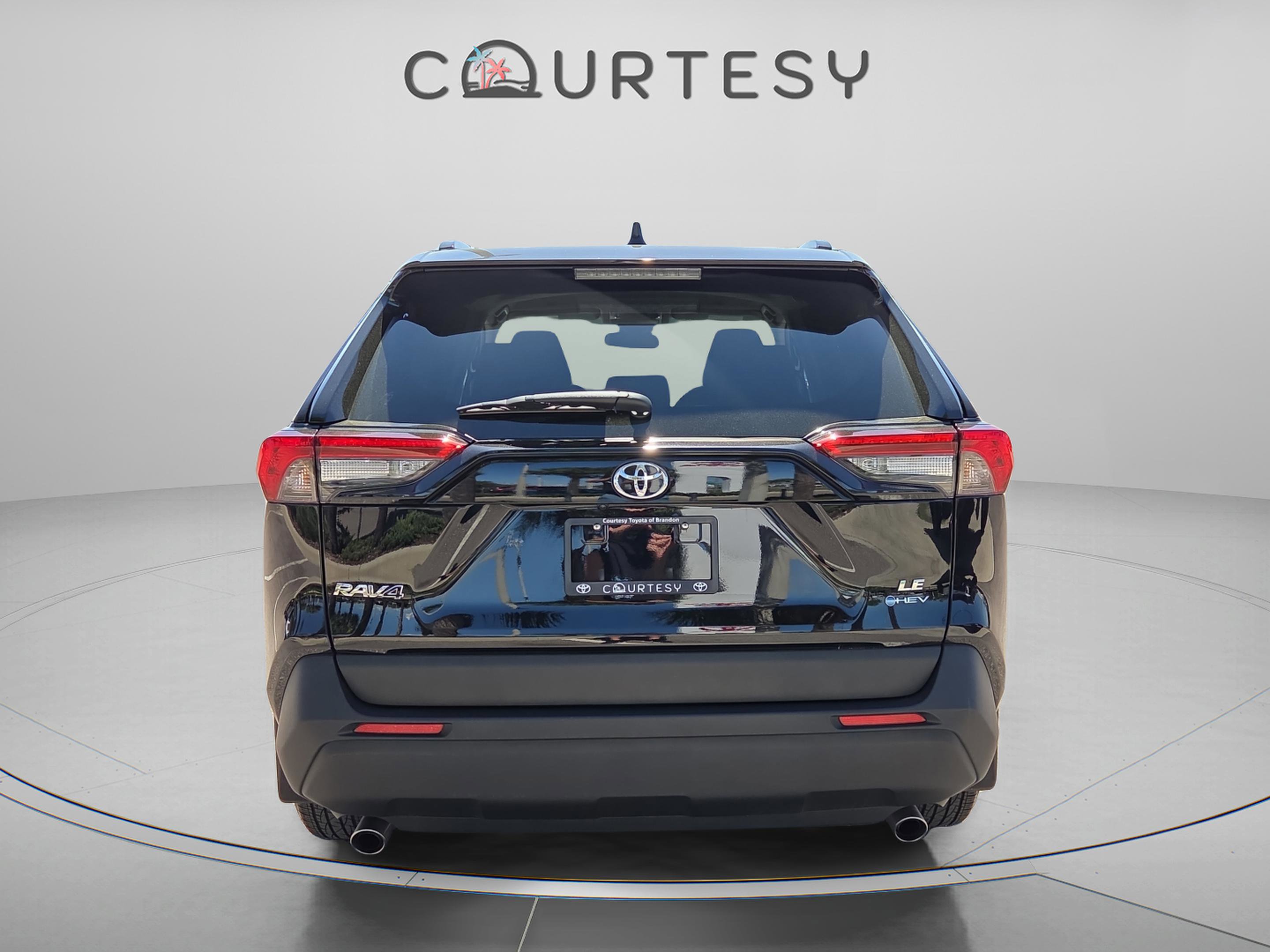 Certified 2025 Toyota RAV4 LE image 4