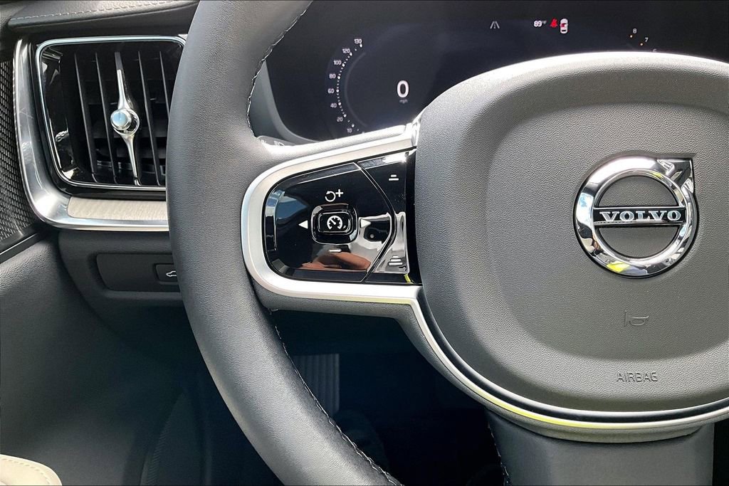 New 2026 Volvo V60 B5 Cross Country Ultra image 22