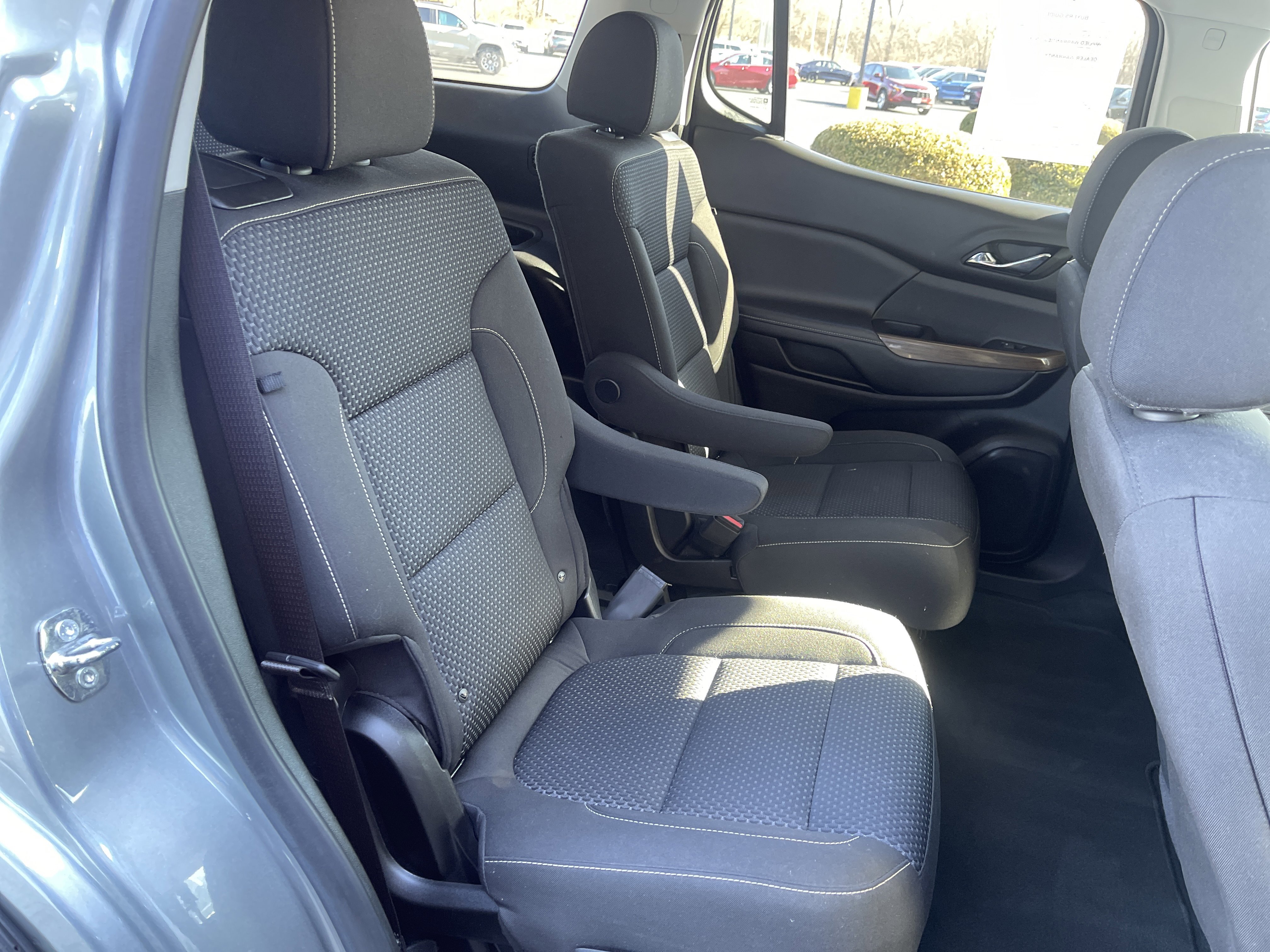 Used 2023 GMC Acadia SLE w/ Driver Convenience Package image 37