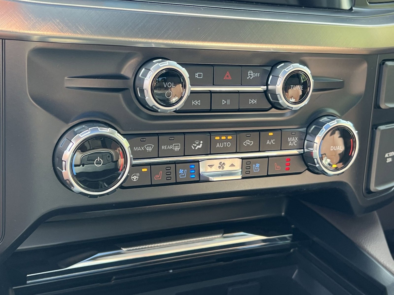 New 2026 Ford F350 King Ranch w/ Chrome Package image 21