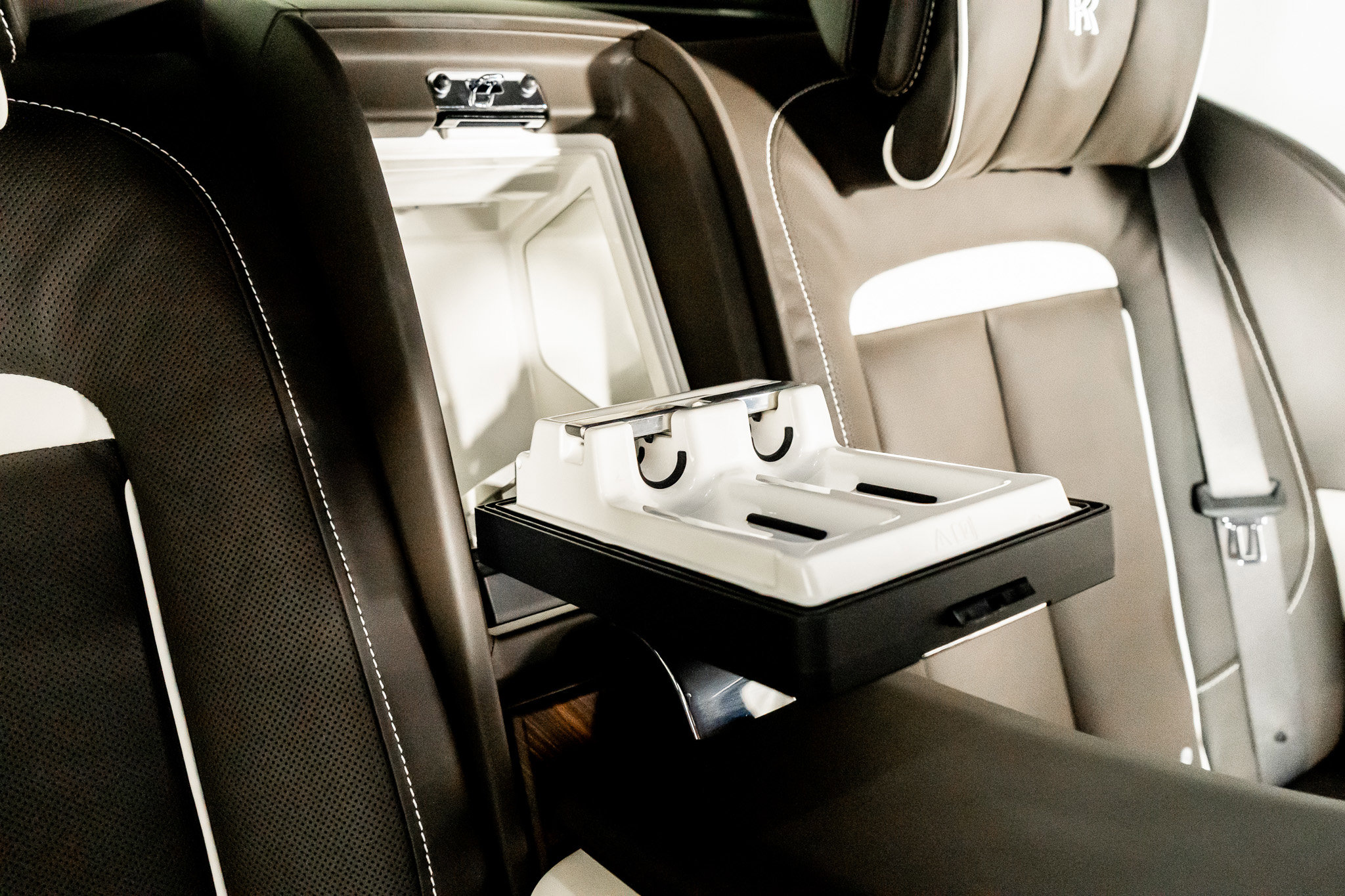 Used 2023 Rolls-Royce Cullinan w/ Cullinan Package image 28