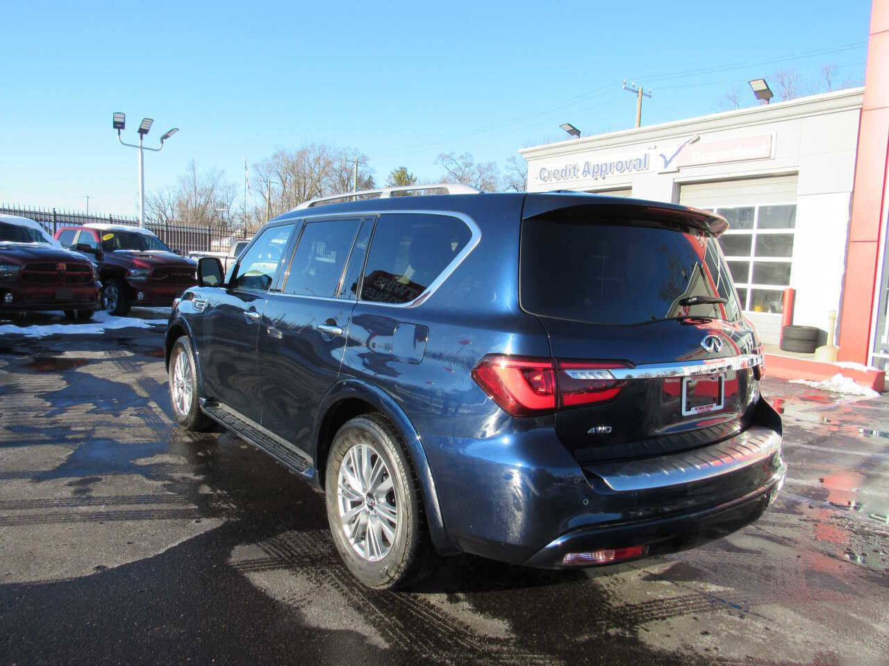Used 2024 INFINITI QX80 Luxe image 7