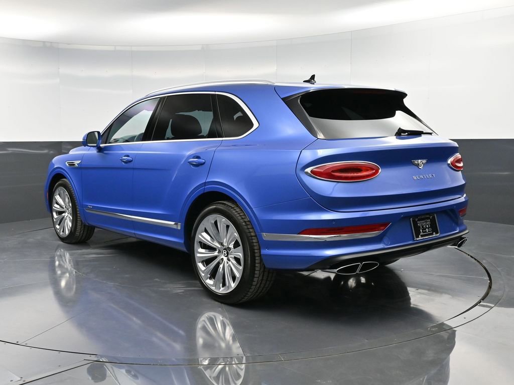 Used 2025 Bentley Bentayga AWD/4WD image 3