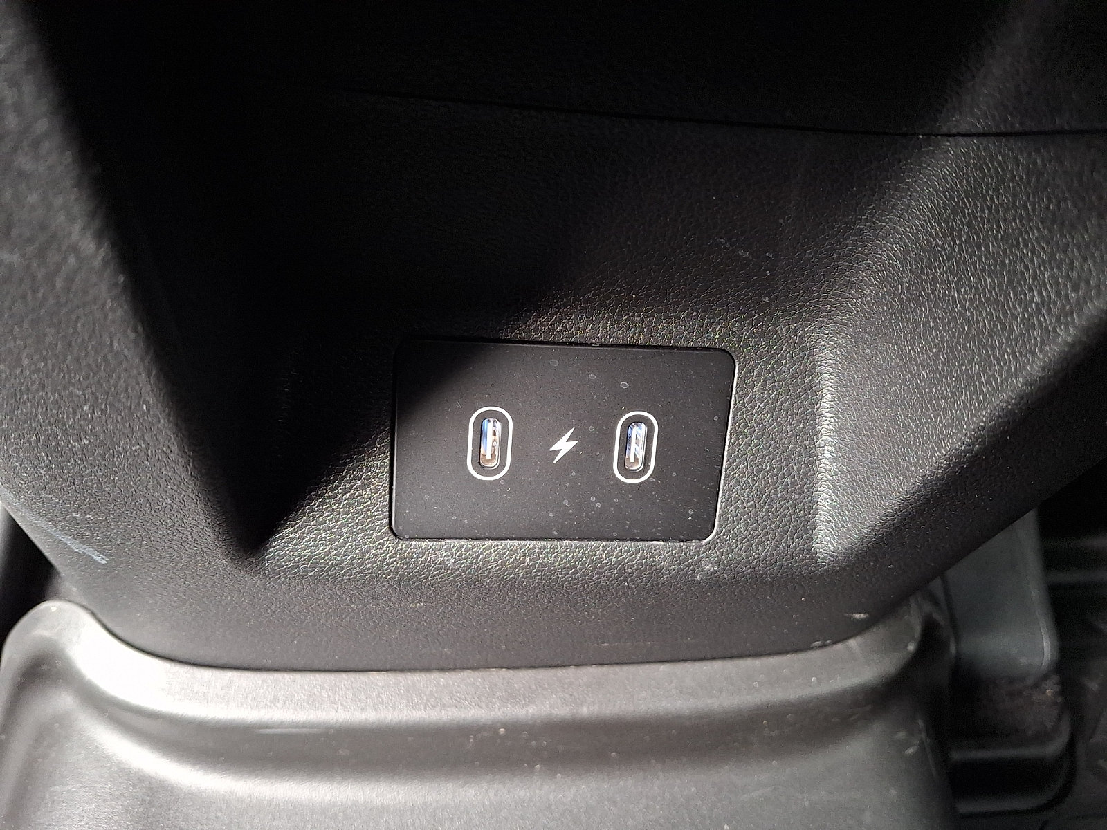 Used 2025 Hyundai Santa Cruz SE AWD/4WD image 11
