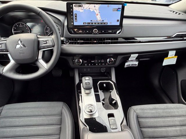New 2026 Mitsubishi Outlander LE FWD image 19