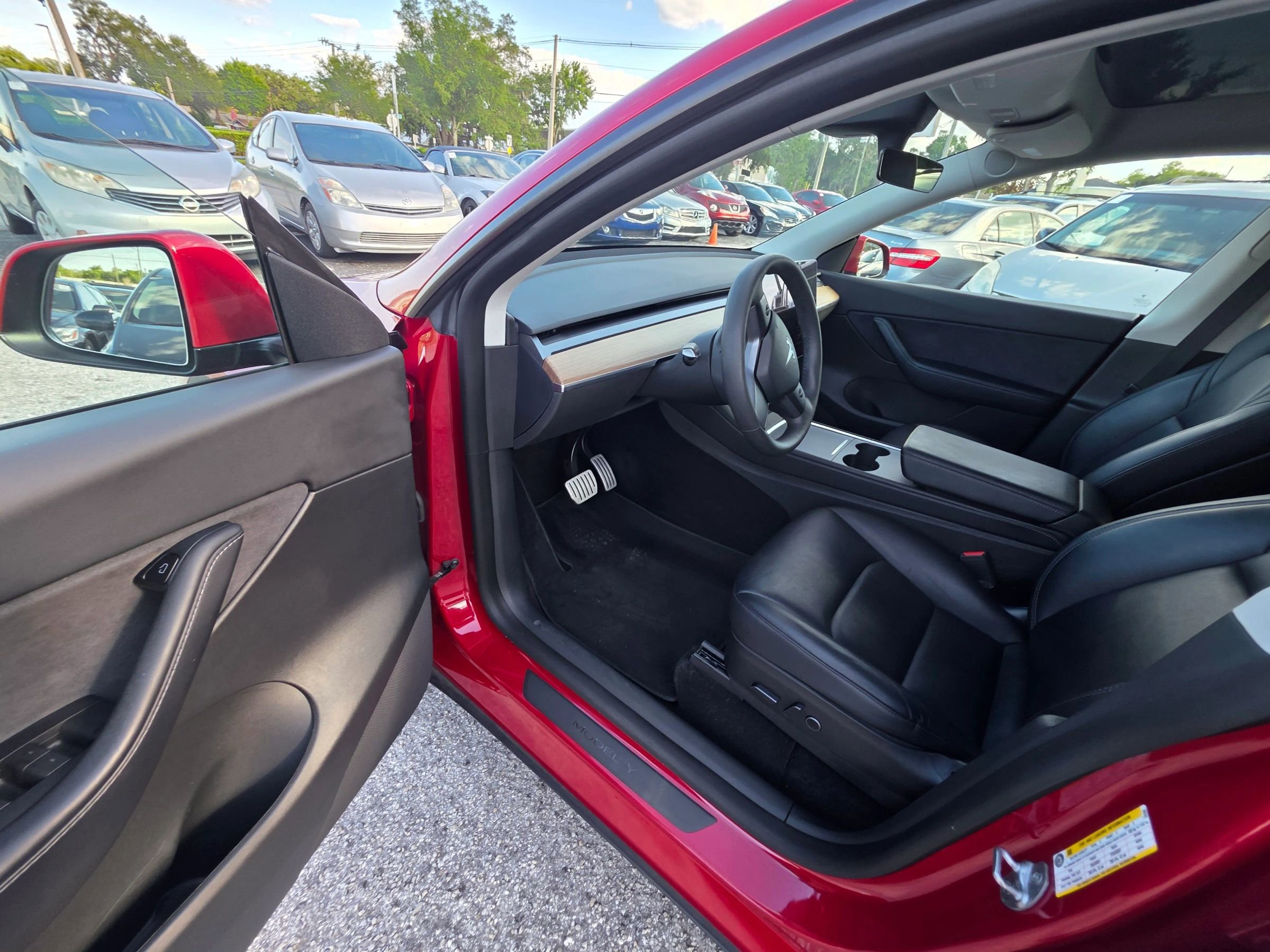 Used 2022 Tesla Model Y Performance AWD/4WD image 11