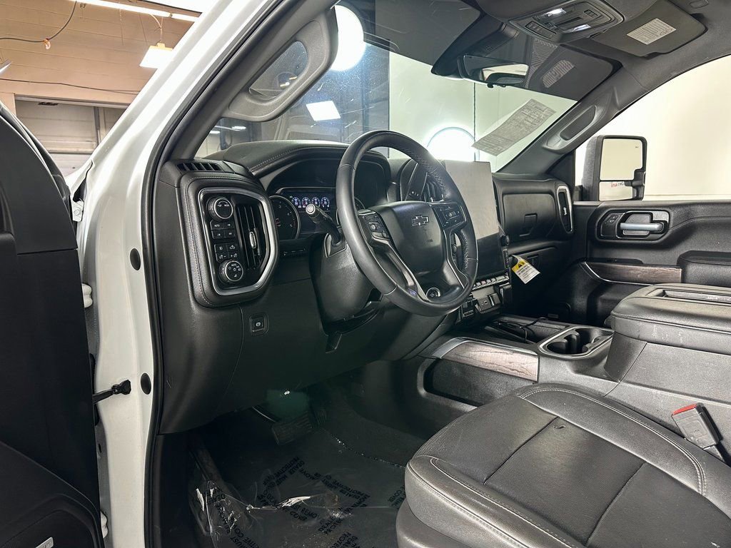 Used 2021 Chevrolet Silverado 2500 LTZ w/ LTZ Plus Package AWD/4WD image 16