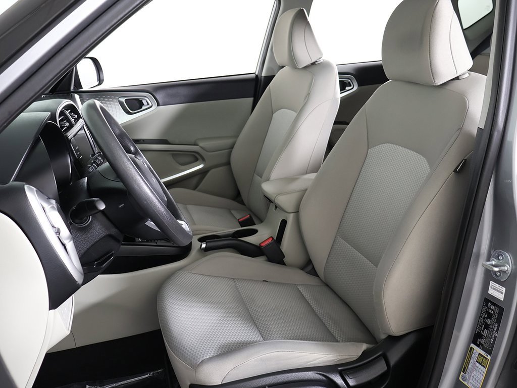 Used 2023 Kia Soul LX w/ LX Technology Package image 27