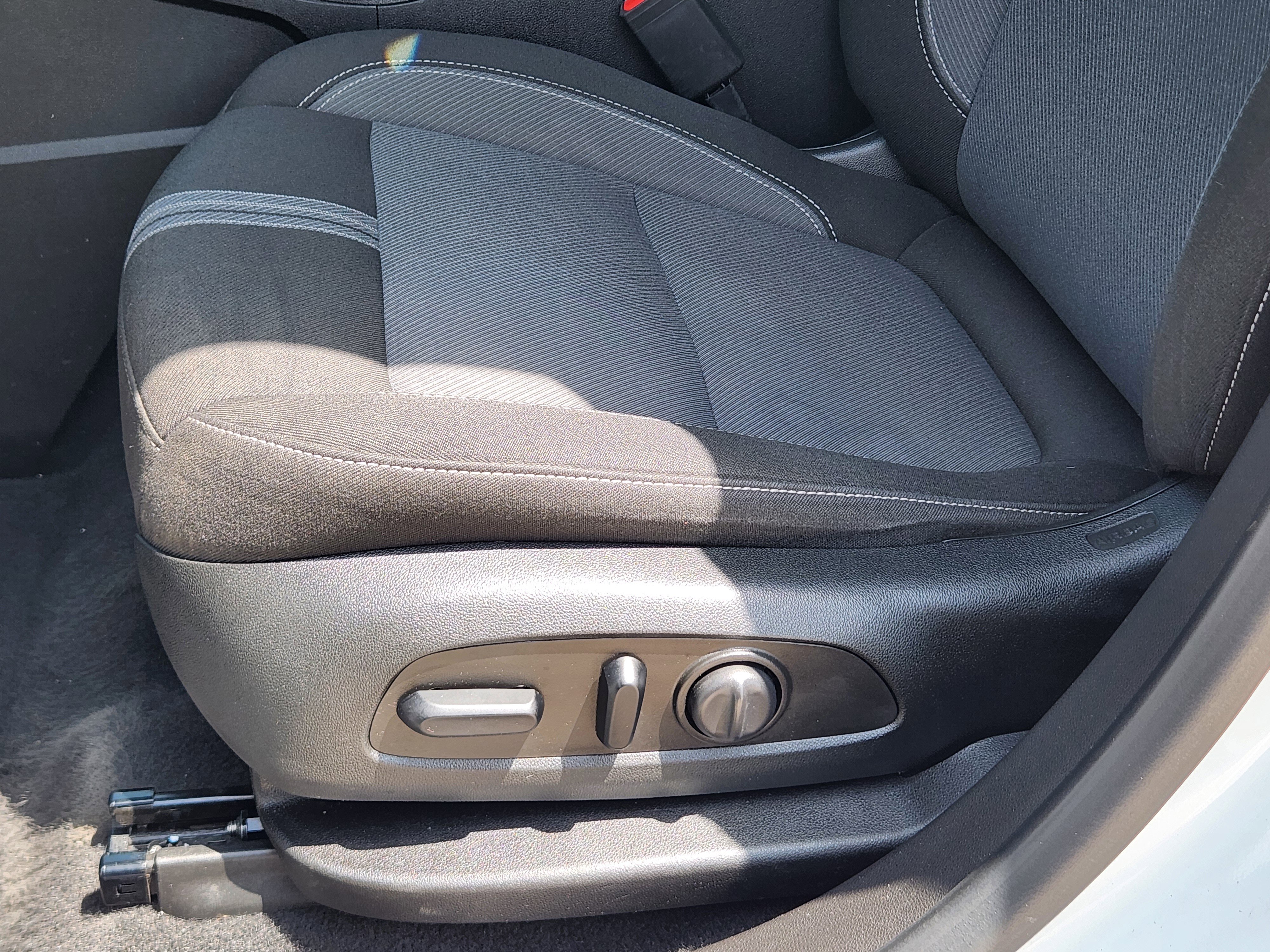 Used 2023 Chevrolet Blazer LT w/ Driver Confidence Package FWD image 29