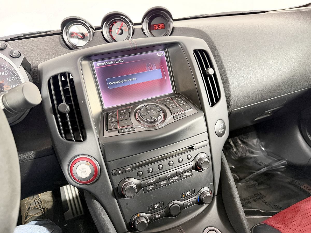 Used 2016 Nissan 370Z NISMO RWD image 47