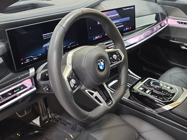 Used 2025 BMW 740i xDrive AWD/4WD image 12