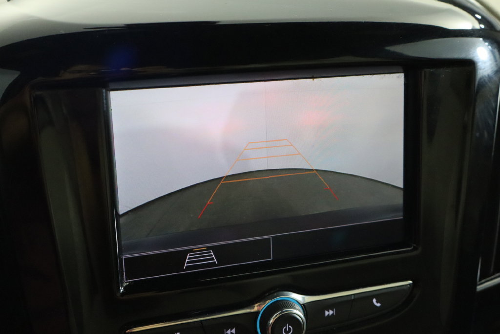 Used 2023 Chevrolet Traverse LS FWD image 39