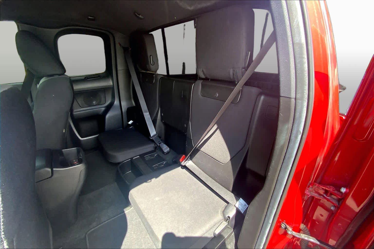 Used 2022 Toyota Tacoma TRD Sport w/ TRD Premium Sport Package RWD image 20