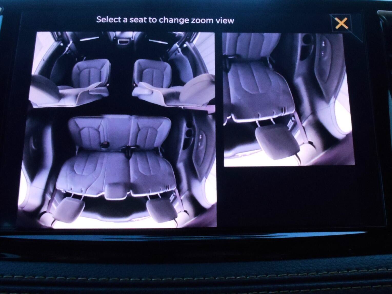 New 2027 Chrysler Pacifica Pinnacle w/ Theater Group FWD image 11