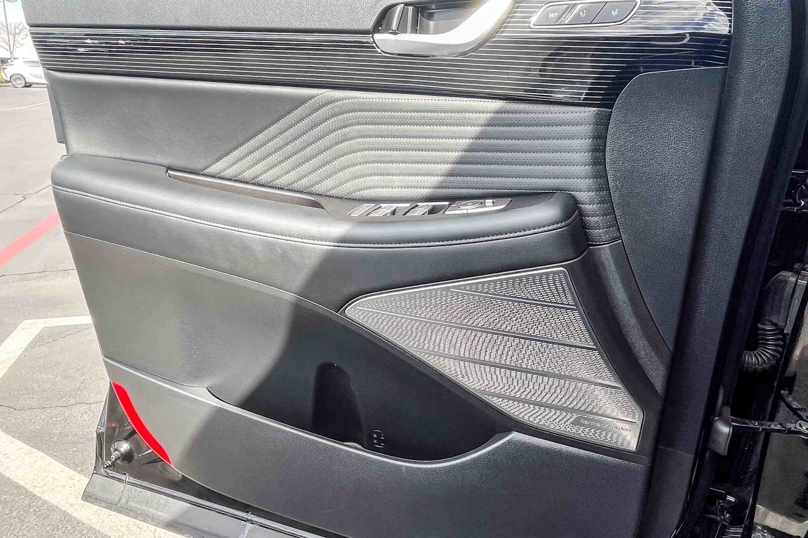 Used 2024 Hyundai Palisade Calligraphy image 20