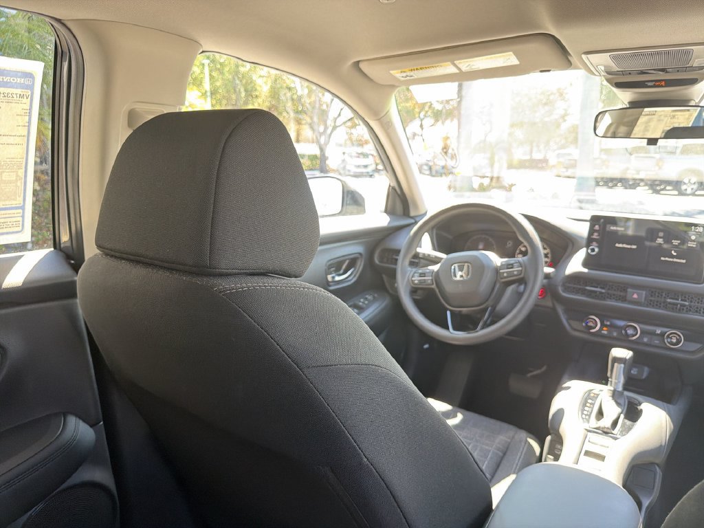 New 2027 Honda HR-V LX image 17