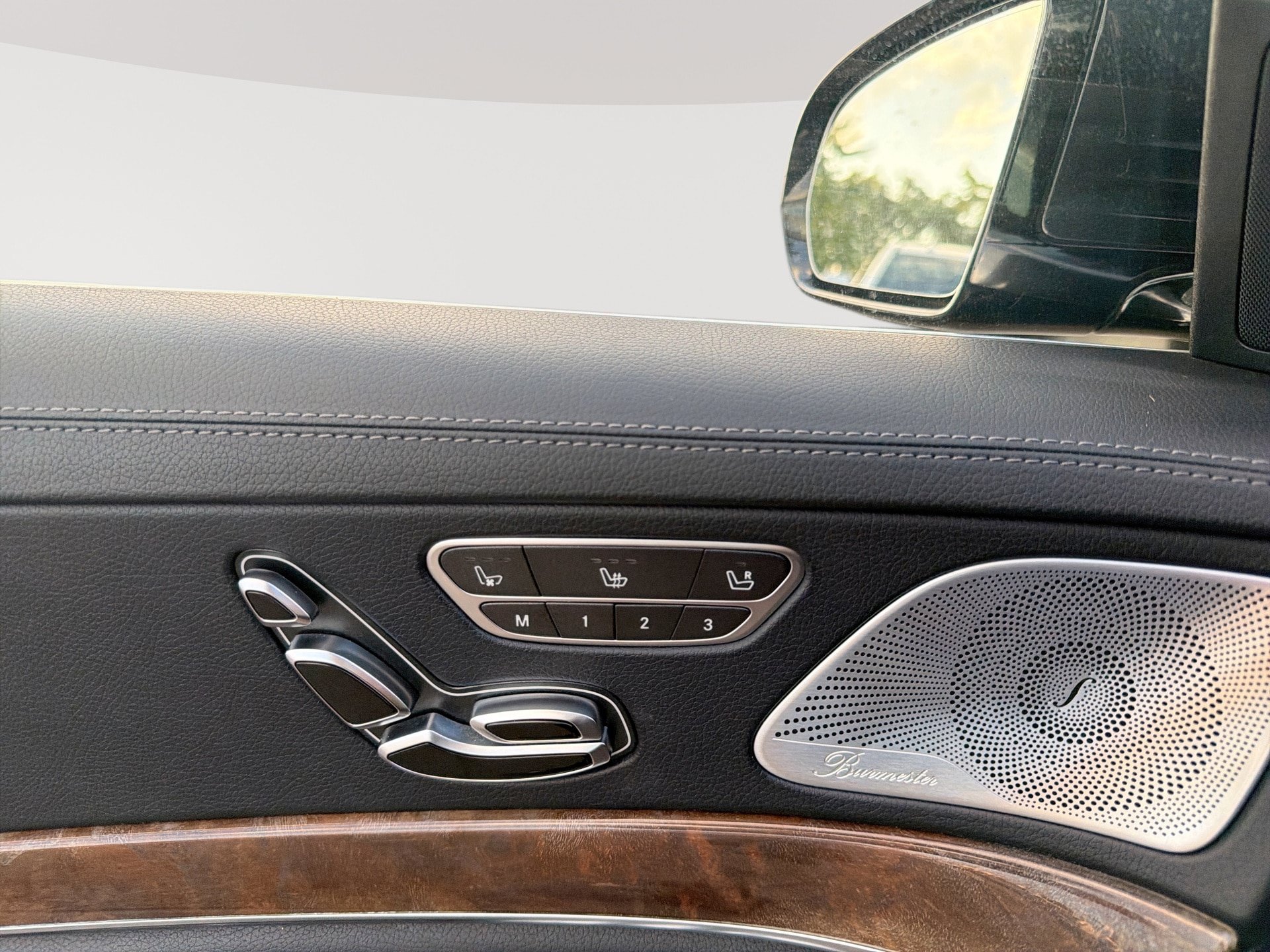 Used 2016 Mercedes-Benz S 550 4MATIC Sedan image 14