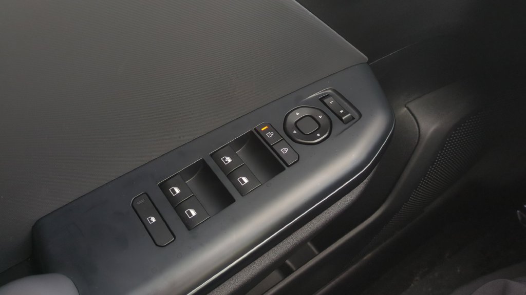 Used 2025 Kia K4 FWD image 17