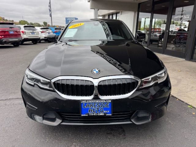 Used 2021 BMW 330e xDrive image 2