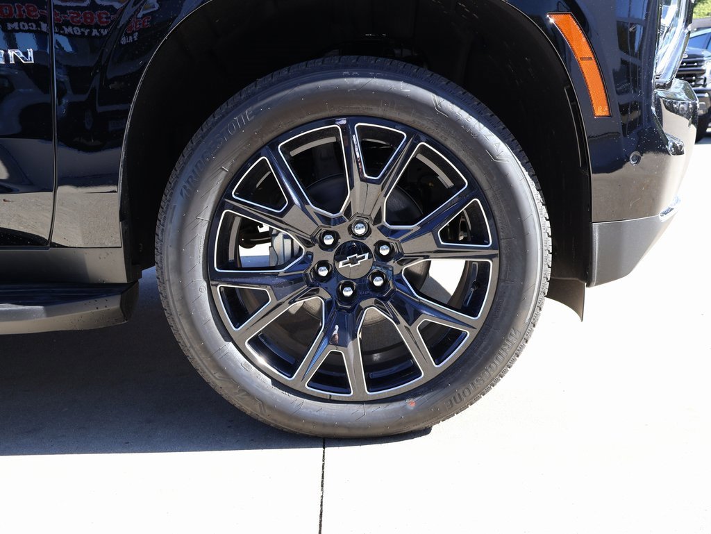 New 2025 Chevrolet Suburban Premier image 48