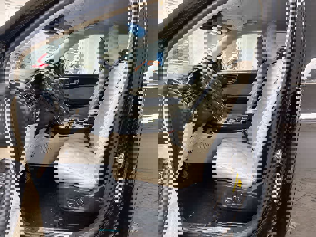 Used 2019 Ford Edge Titanium image 17