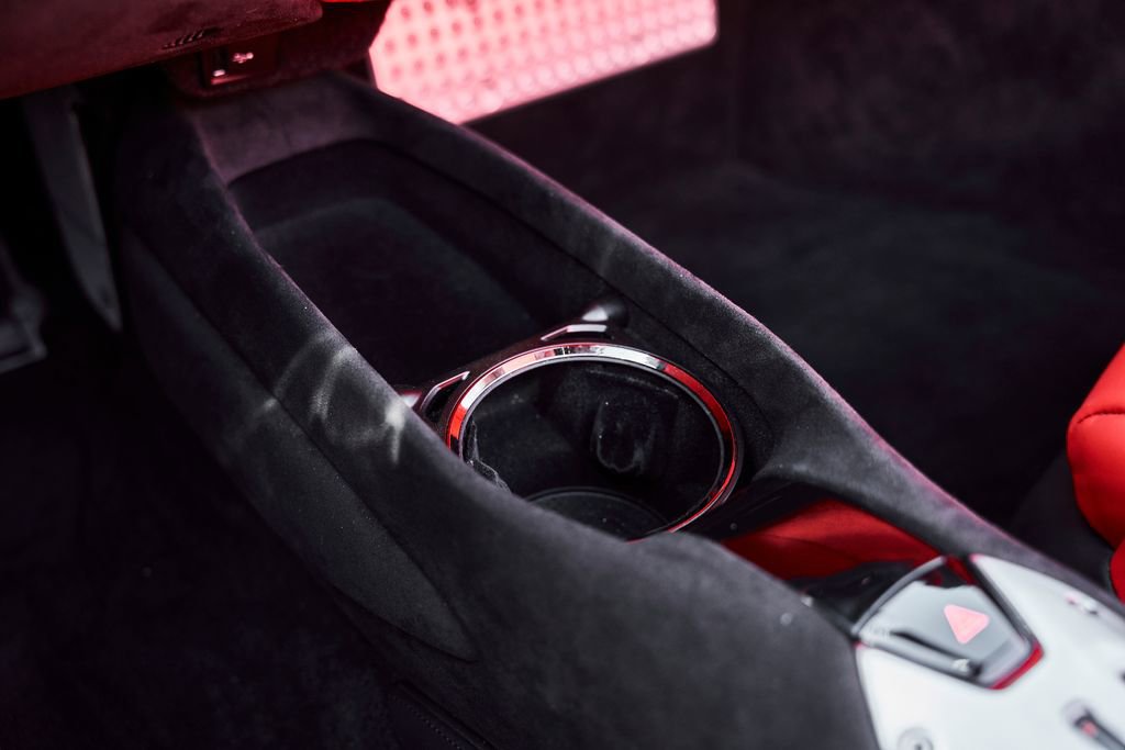 Used 2024 Ferrari SF90 Spider image 65