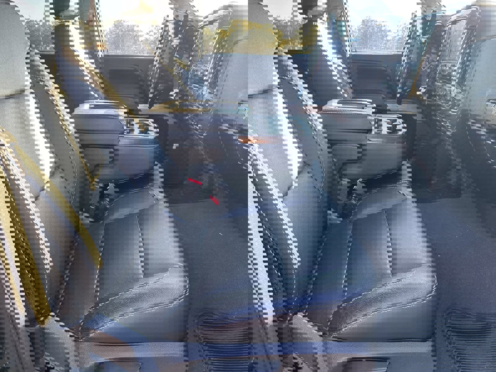 Used 2018 Chevrolet Silverado 1500 LT w/ All Star Edition image 20