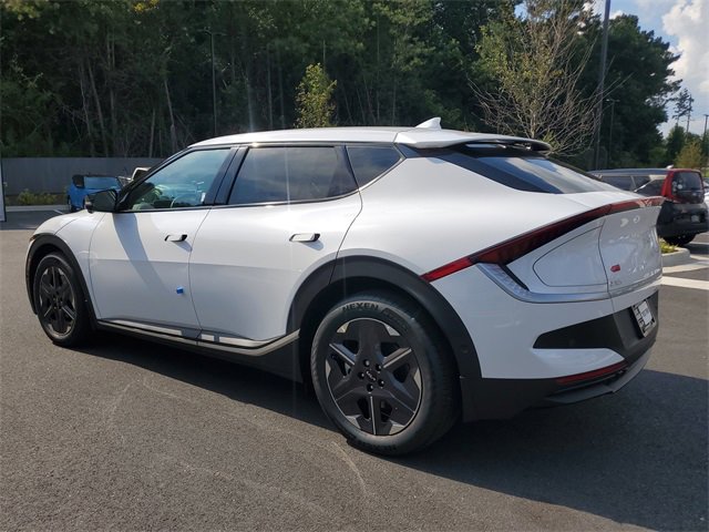 New 2025 Kia EV6 Light w/ Light LR Technology Package image 4