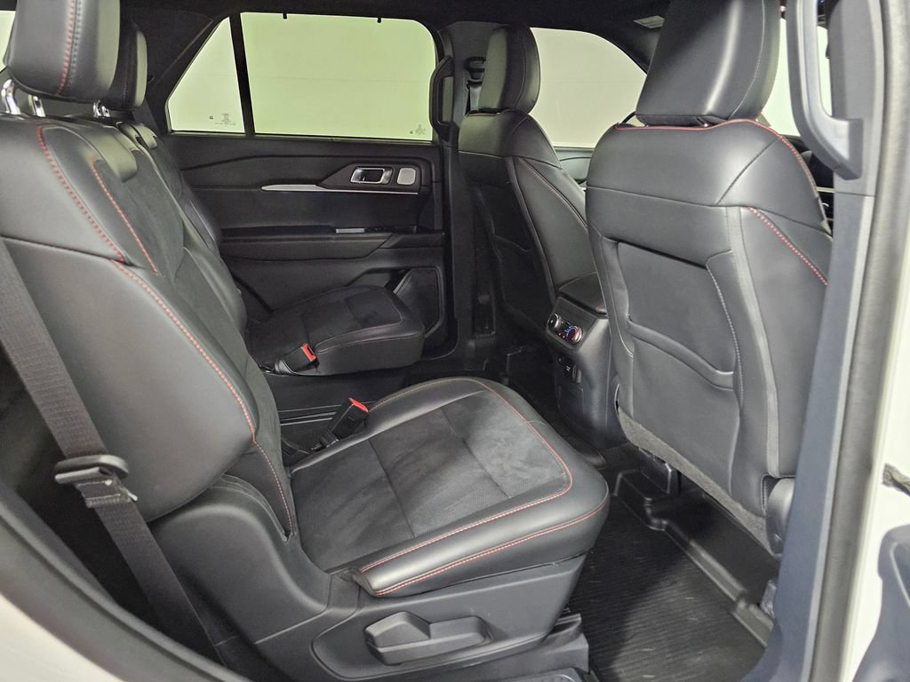 Certified 2025 Ford Explorer ST AWD/4WD image 14