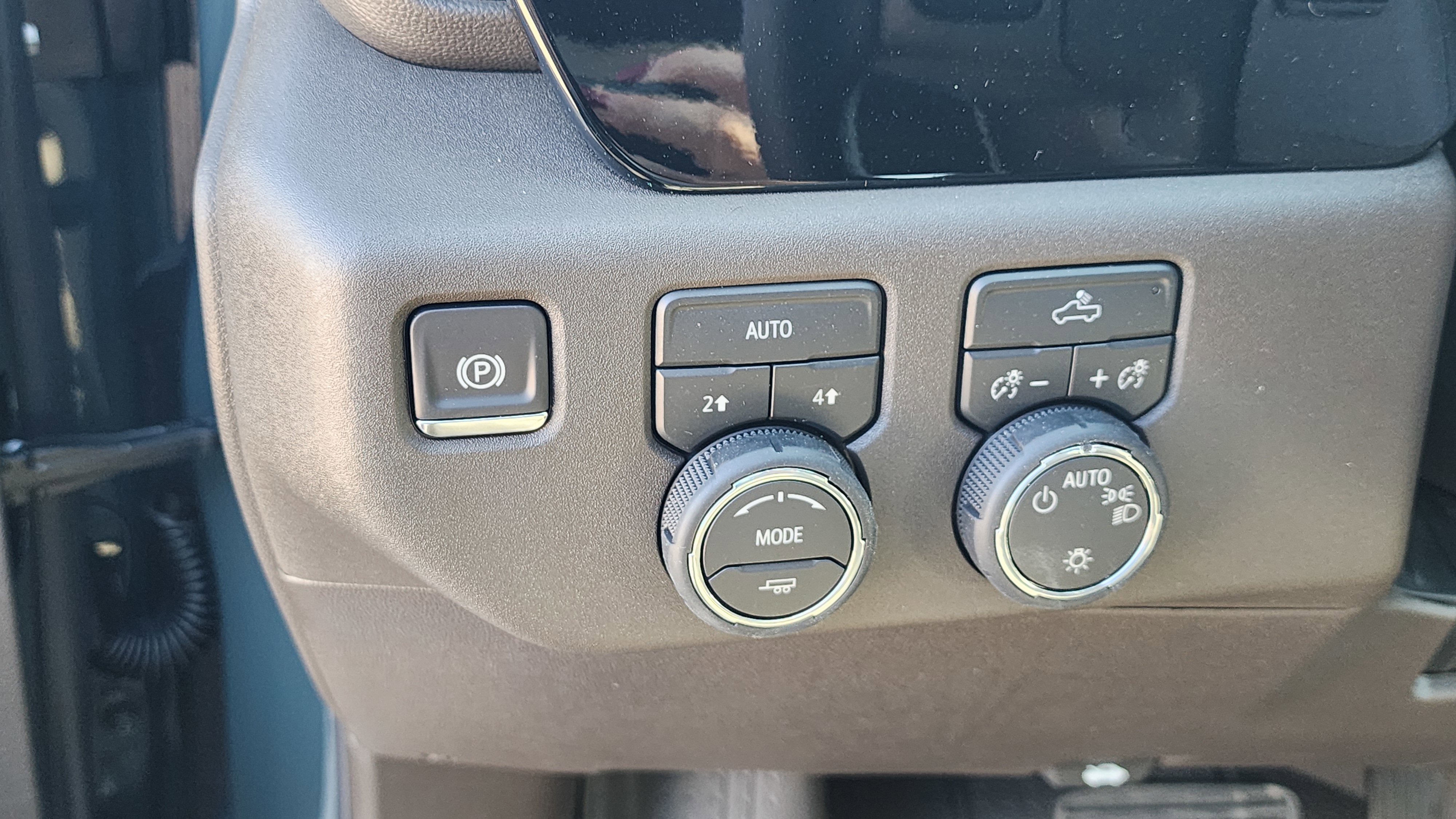 New 2026 Chevrolet Silverado 1500 LT w/ Leather Package image 13