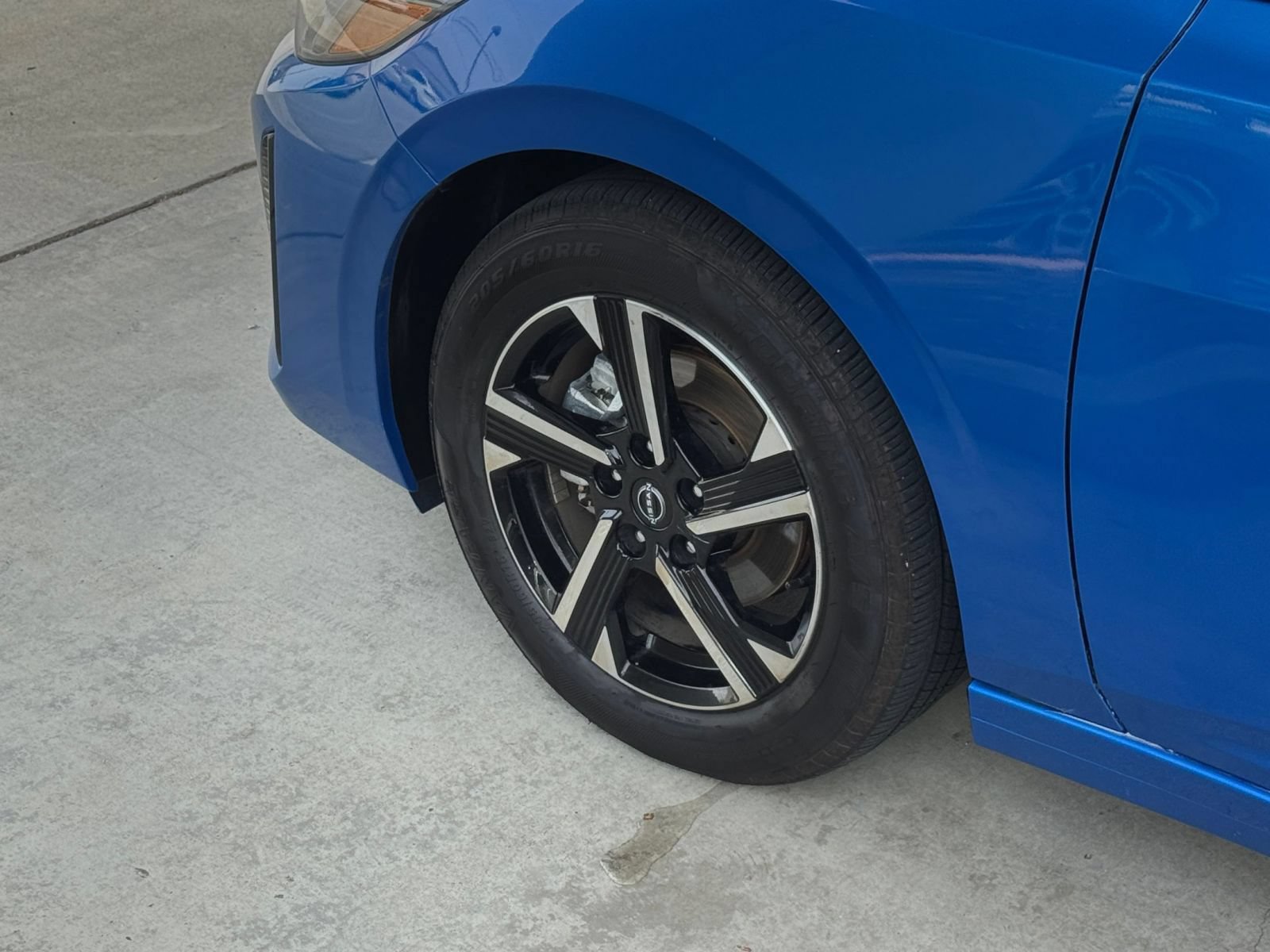 Used 2025 Nissan Sentra SV FWD image 28
