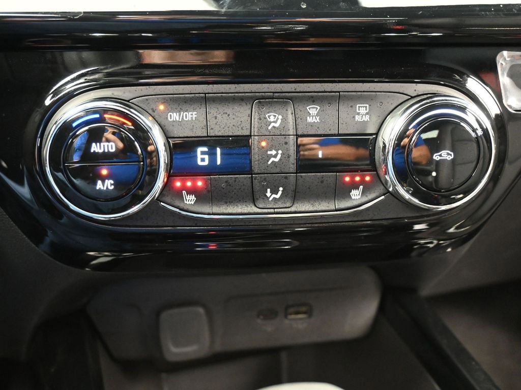 Used 2026 Chevrolet Trax RS image 23