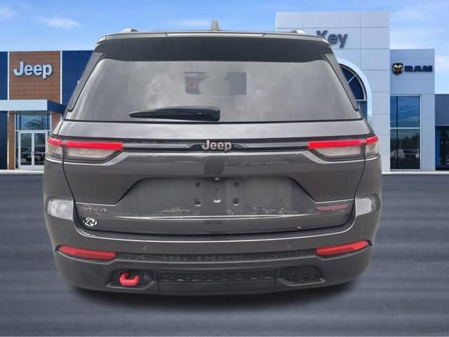 Used 2022 Jeep Grand Cherokee Trailhawk AWD/4WD image 5