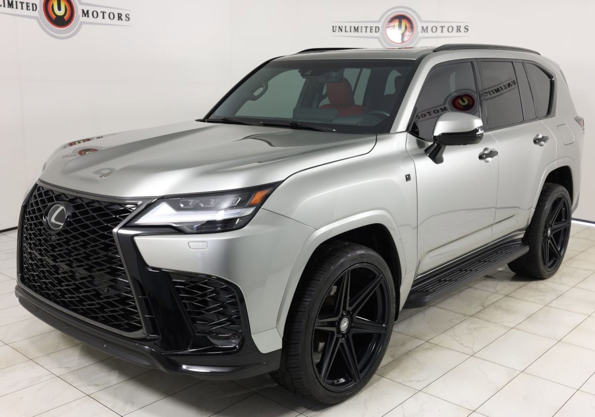 Used 2023 Lexus LX 600 F Sport w/ Accessory Package (Z1) AWD/4WD image 6