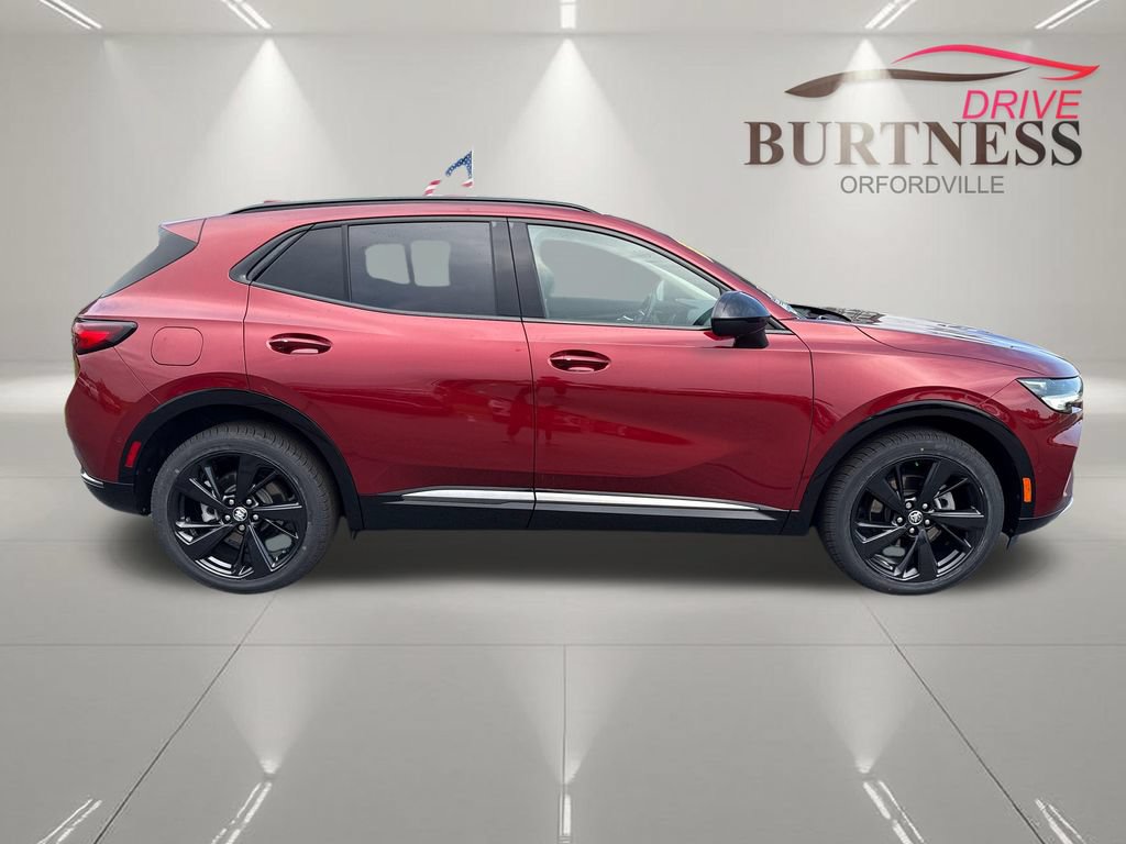 Certified 2022 Buick Envision Essence w/ Technology Package II AWD/4WD image 9