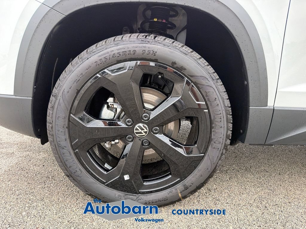New 2026 Volkswagen Taos SEL AWD/4WD image 22
