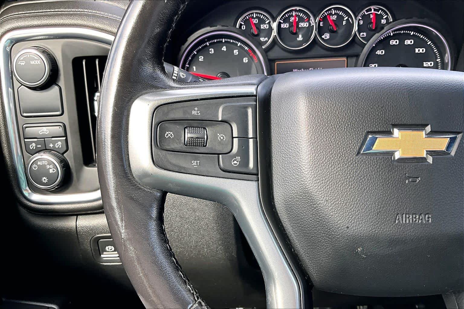 Used 2021 Chevrolet Silverado 1500 LT RWD image 24