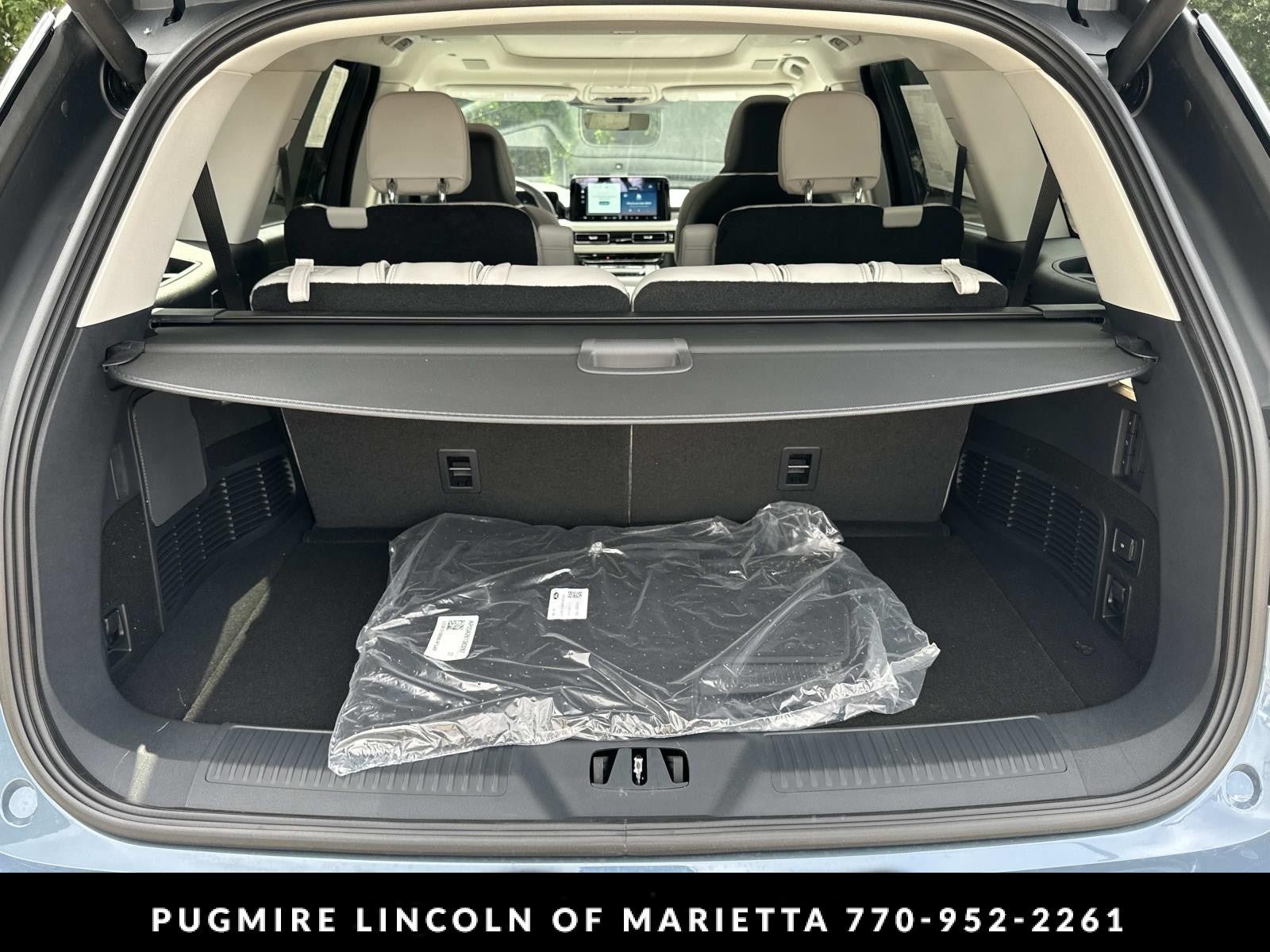 New 2026 Lincoln Aviator Reserve w/ Luxury Package RWD image 18