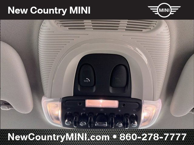 Used 2024 MINI Cooper SE w/ Signature Upholstery Package image 17