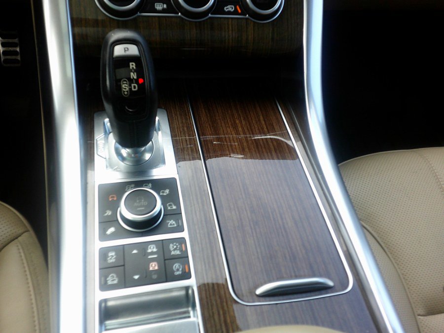 Used 2016 Land Rover Range Rover Sport Supercharged image 31