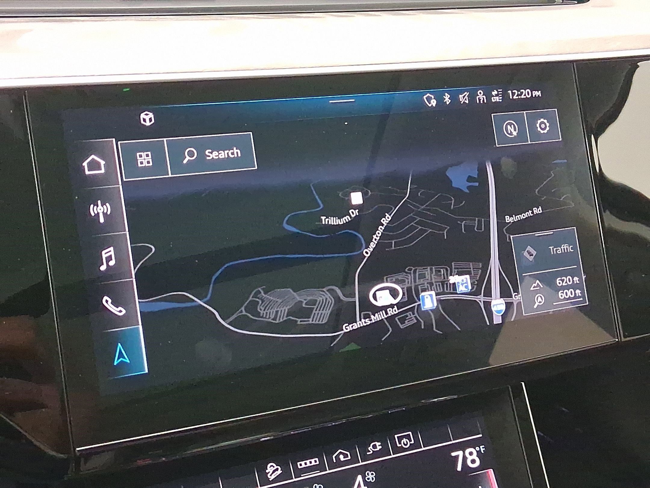 Used 2024 Audi Q8 e-tron Premium Plus w/ Premium Plus Package image 22