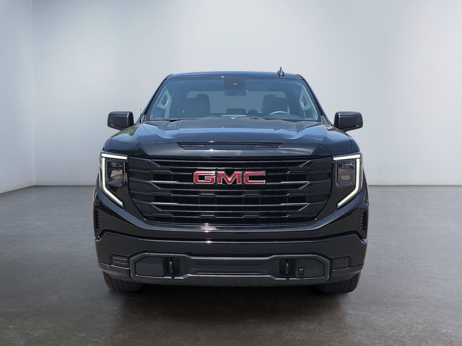 Used 2024 GMC Sierra 1500 Pro w/ Graphite Edition AWD/4WD image 8