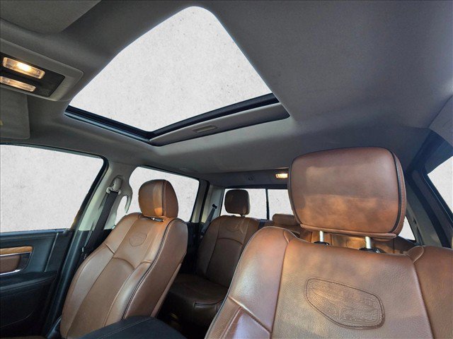 Used 2015 RAM 1500 Laramie Longhorn w/ Convenience Group AWD/4WD image 17