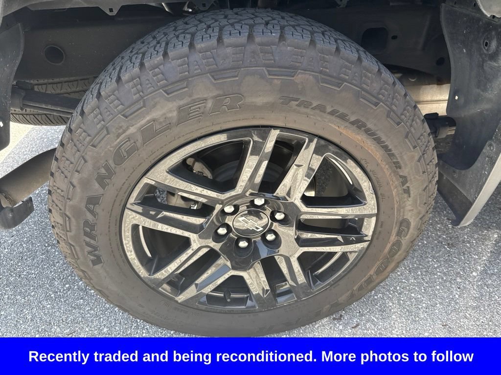 Used 2021 Chevrolet Silverado 1500 Custom w/ Rally Edition RWD image 4