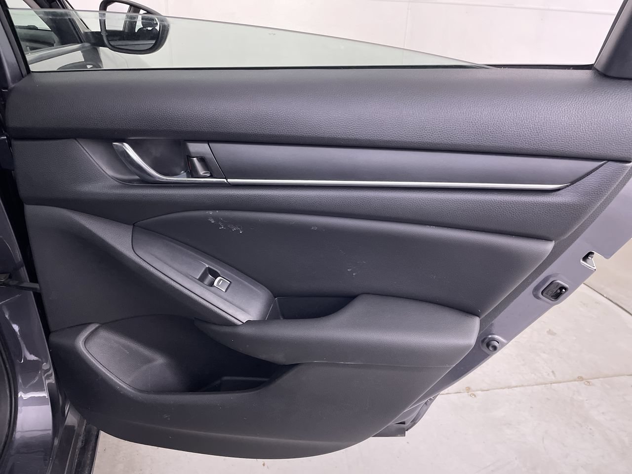 Used 2020 Honda Accord LX image 21