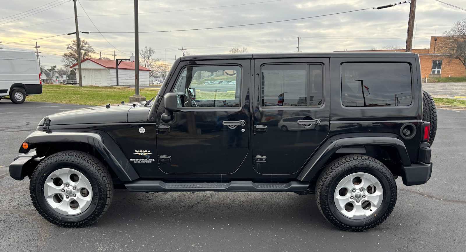 Used 2014 Jeep Wrangler Unlimited Sahara w/ Dual Top Group image 8