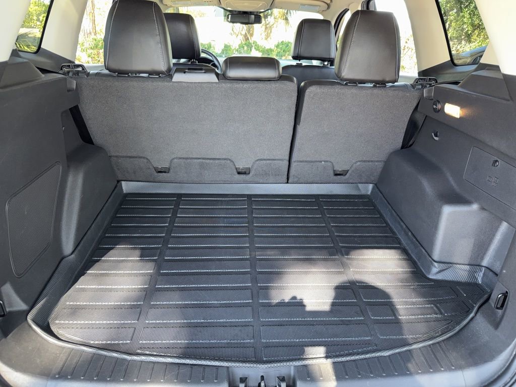 Used 2017 Ford Escape Titanium image 22