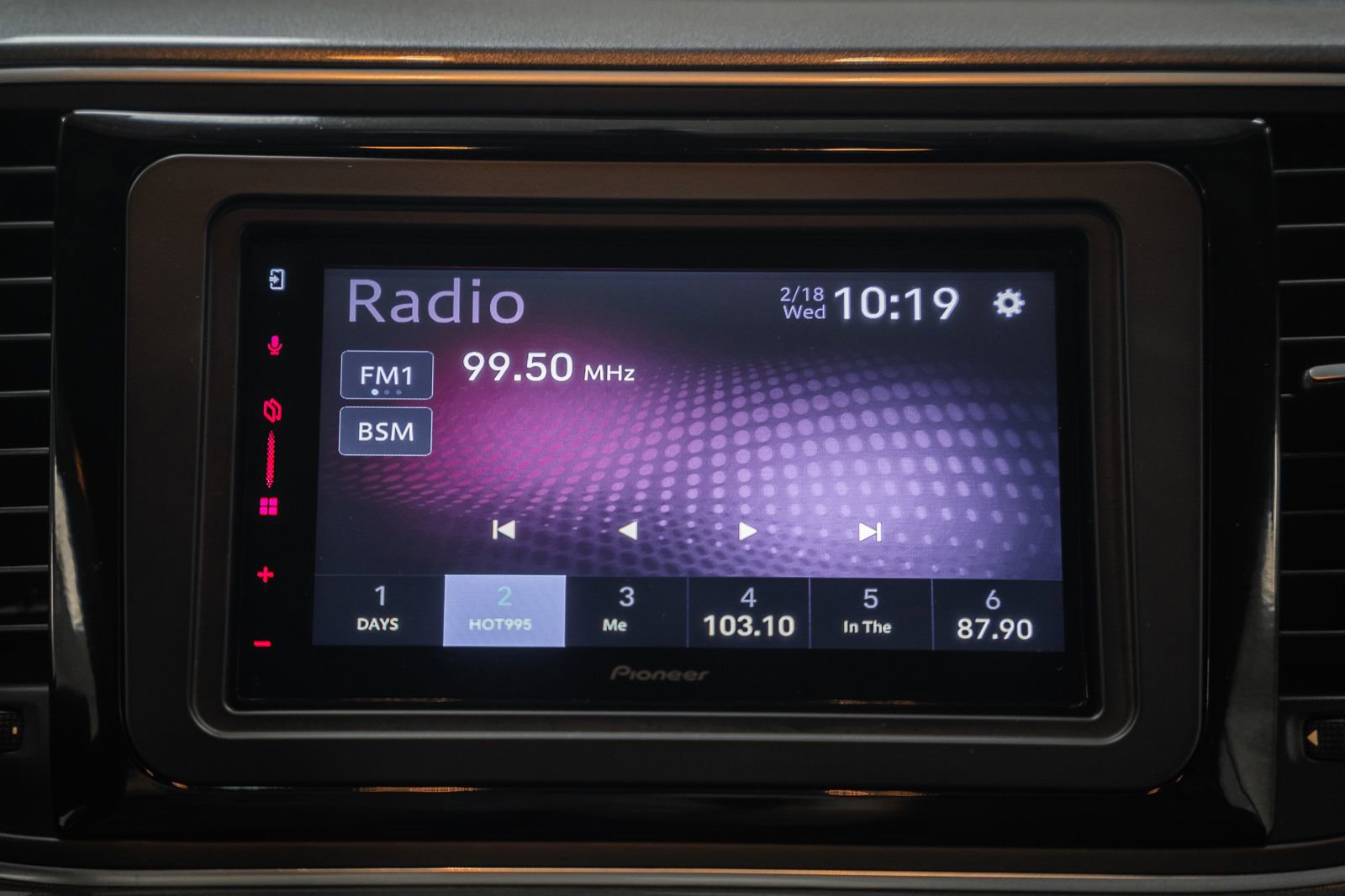 Used 2014 Volkswagen Beetle 2.5 image 25